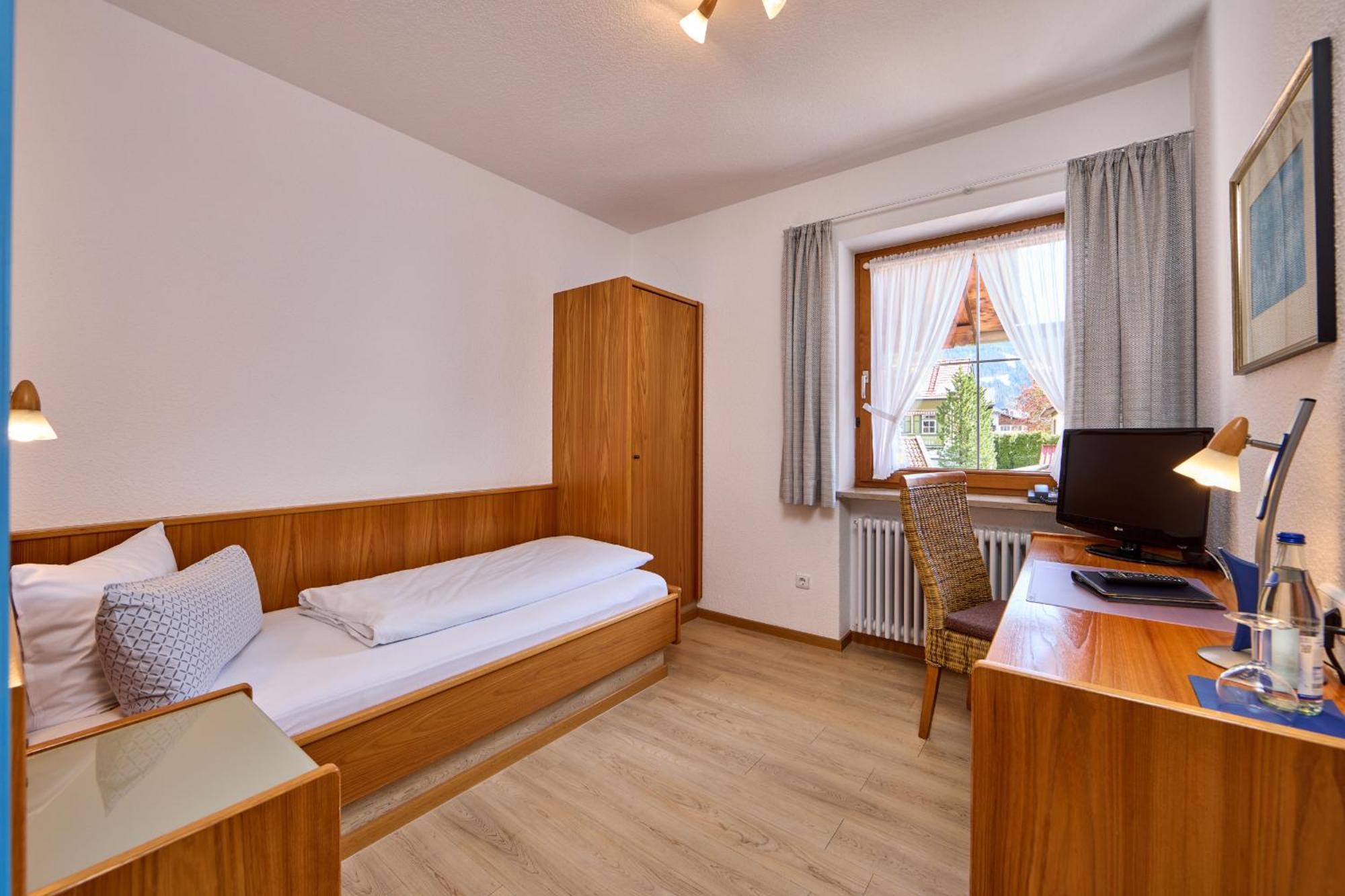 Hotel Antonia Oberammergau Buitenkant foto
